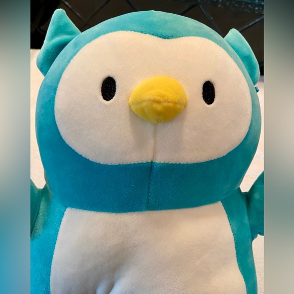 Squishmallow HugMees Winston 14” - Picture 2 of 5